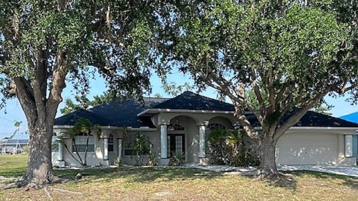 Broadmoor House | JUST NOW AVAILABLE! - January 2027 is now available for rental. Thank you!