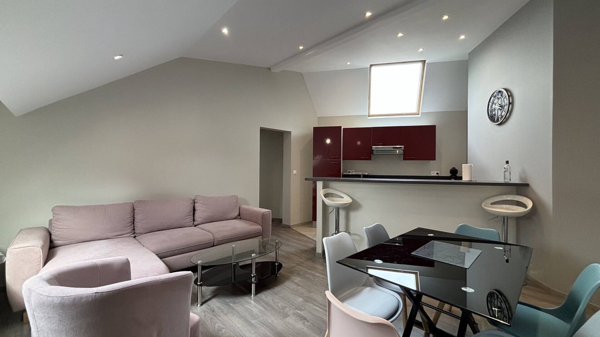 Bourges Apartment | Just Steps from Palais Jacques Cœur – Comfortable