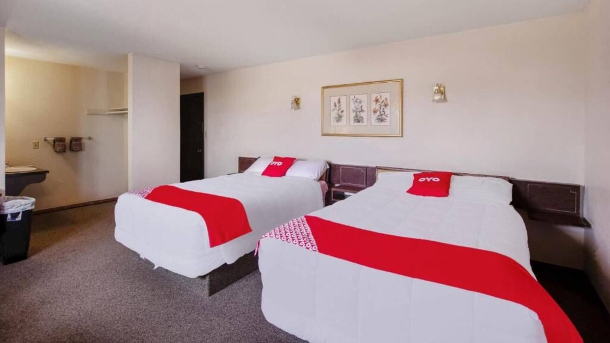 Cheyenne Wells House | Just What You Were Looking For! 3 Comfortable Units, Pets Allowed