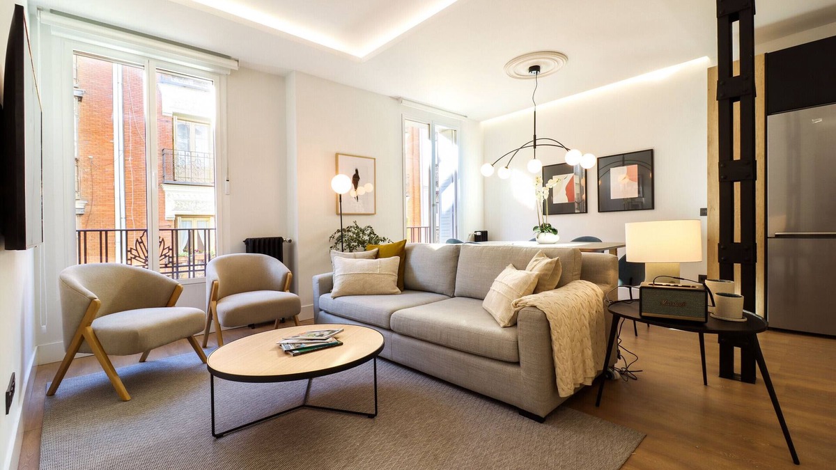 Justicia Apartment | Justicia Royal by Madflats Collection