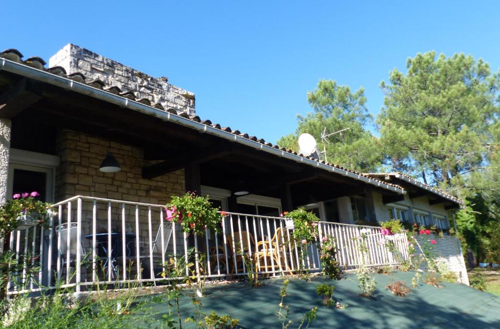 Brignac-la-Plaine Villa | JUSTINE