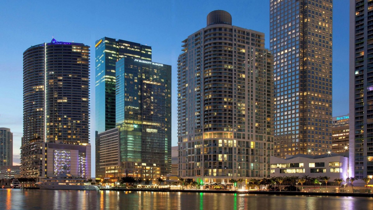 Downtown Miami Hotel | JW Marriott Marquis Miami