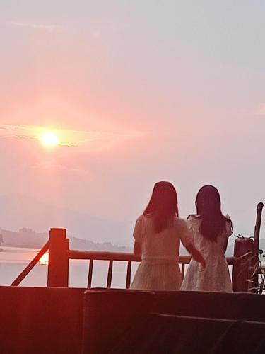 Ngoi Tu House | Kính kiều homestay