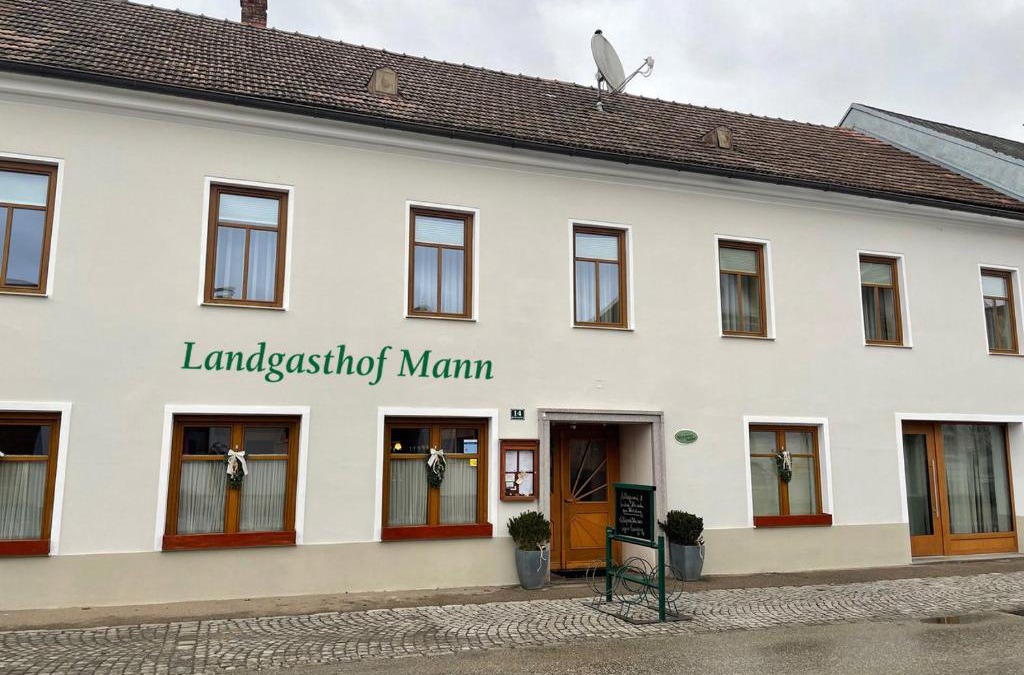 Konigsbrunn Hotel | Königsbrunner Landgasthof