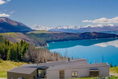 Ben Ohau House | Kārearea Lakehouse at Lake Pukaki