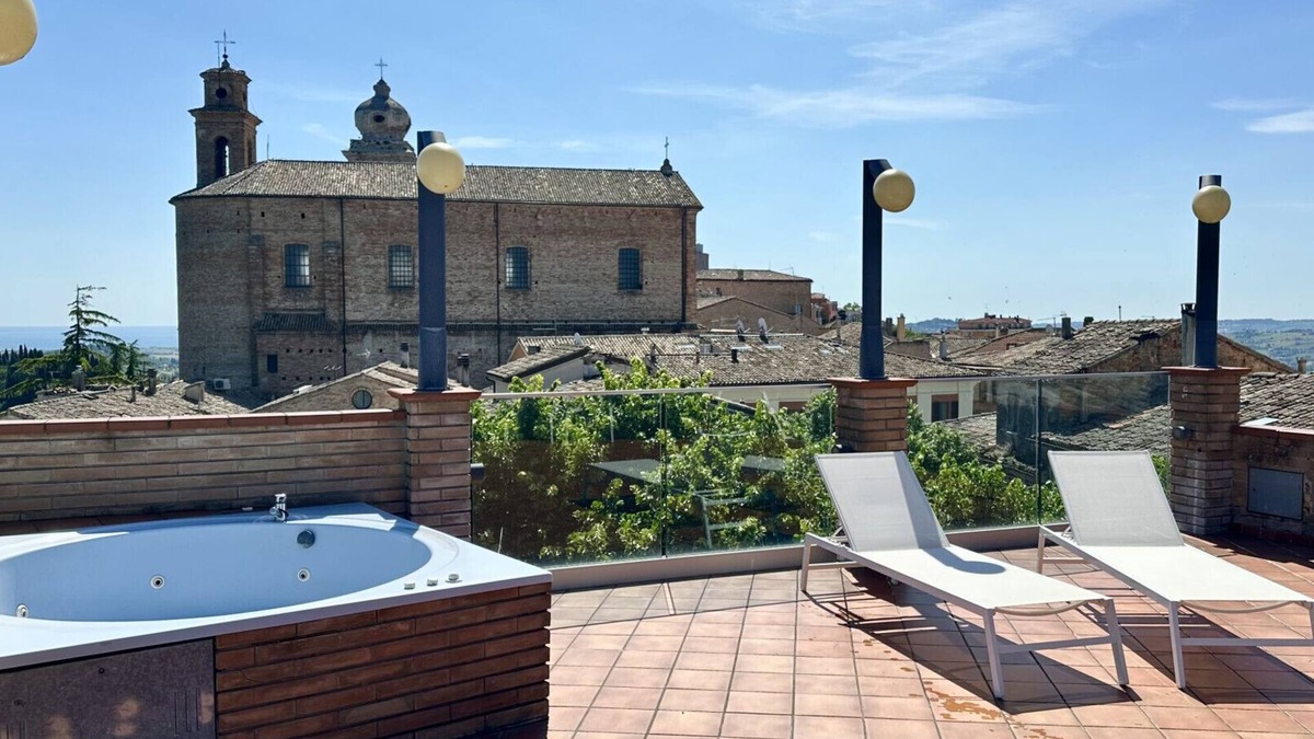 Castelfidardo Apartment | K04 - Castelfidardo, one-room apartment with terrace and panoramic view