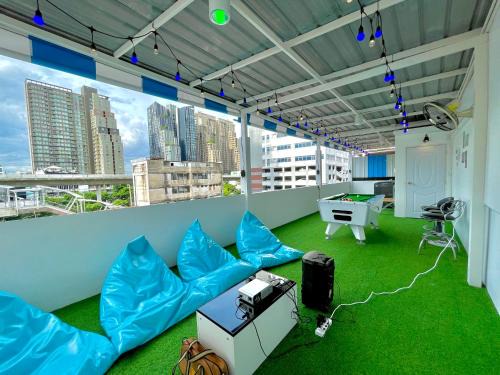 Khlong San Apartment | k4 be chill *Wongwianyai BTS 80m*Family&Friend*