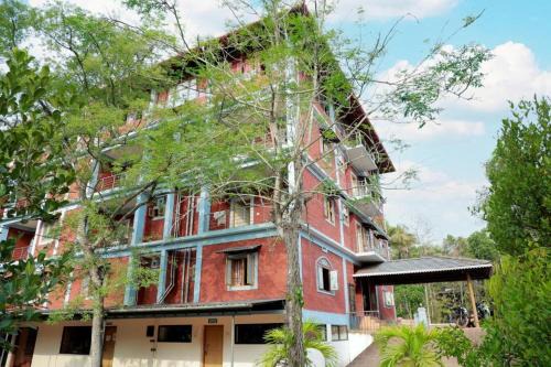 Hosdurg Resort | Kadaleevanam Resorts Cheruvathur