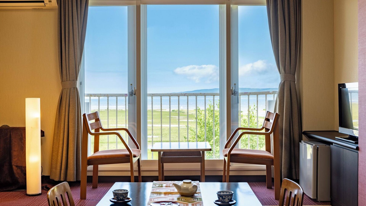 Ubaranai Hotel | Kagariya