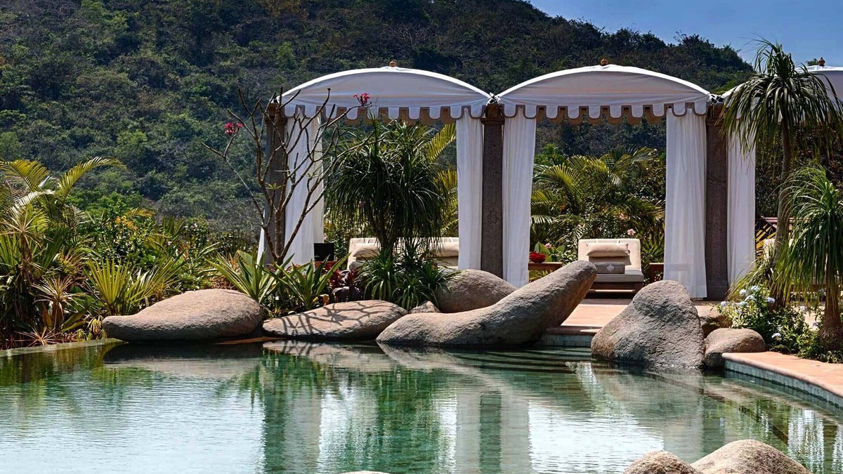 Hireguthi Hotel | Kahani Paradise