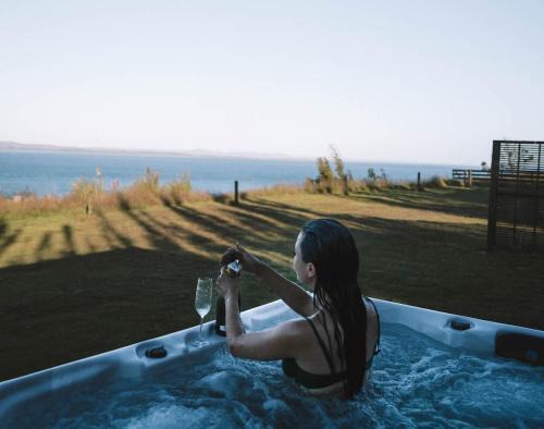 Pouto Villa | Kaipara Lodge - Luxury waterfront