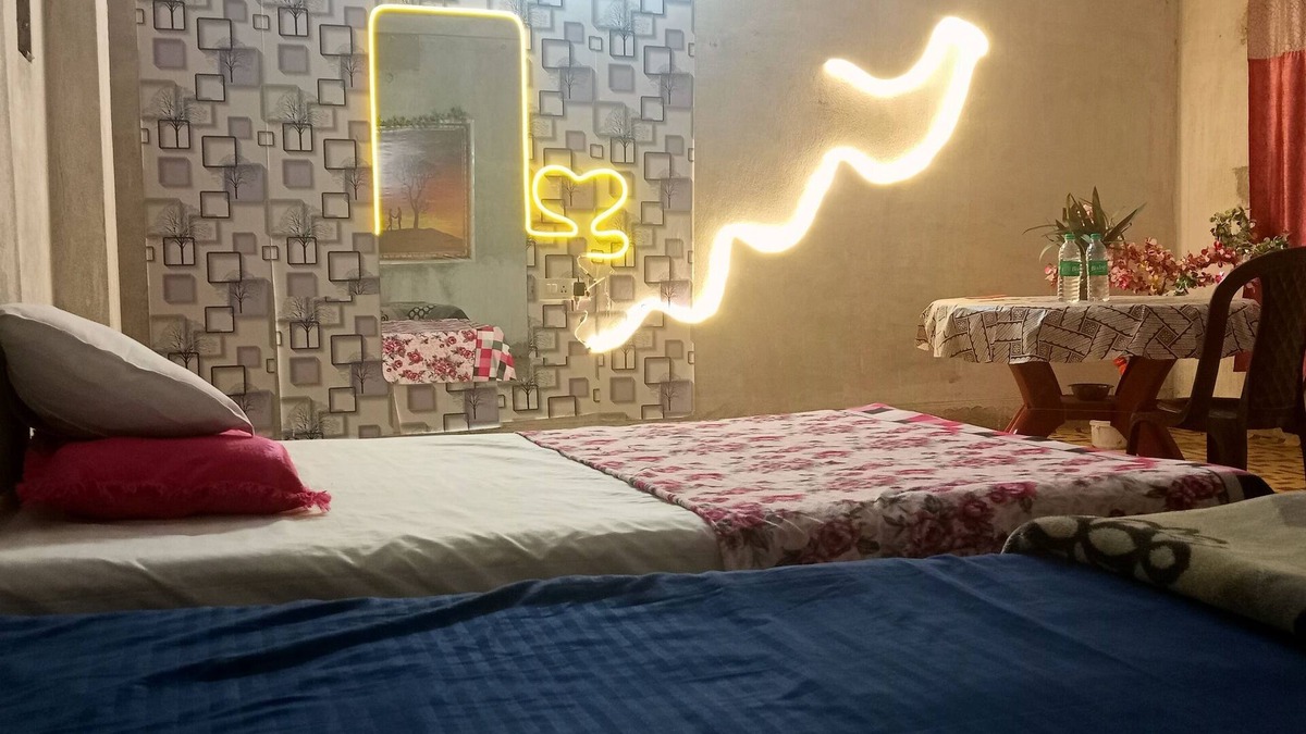 Katihar Bed & Breakfast | Kalzug