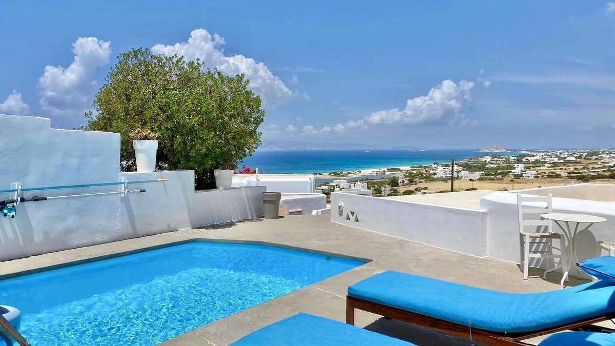 Naxos Villa | Kamari Villa-A2-w/private pool & outdoor spa-Jacuzzi