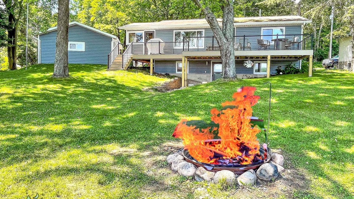 Phillips House | Kamp Kielley | 3 Bed, 1.5 Bath