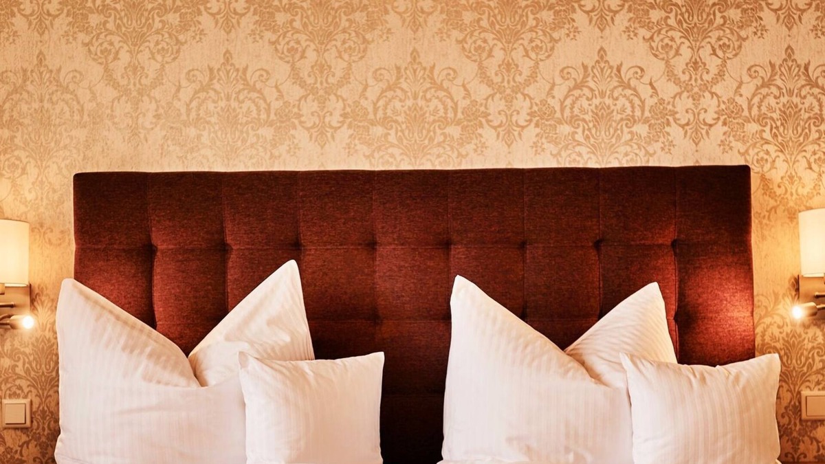 Bad Nauheim Apartment | Kampowski Apartment Deluxe * | Grand Deluxe Apartment at the Kurpark