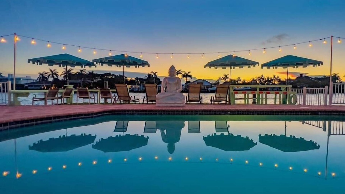 Santa Barbara Estates Condo | Kanda Zen Apt 2 - pool & walk to the beach!