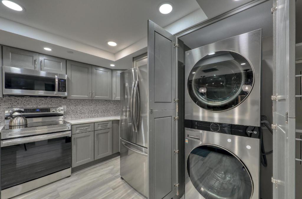 Indian Shores Apartment | Kandys Kondo II