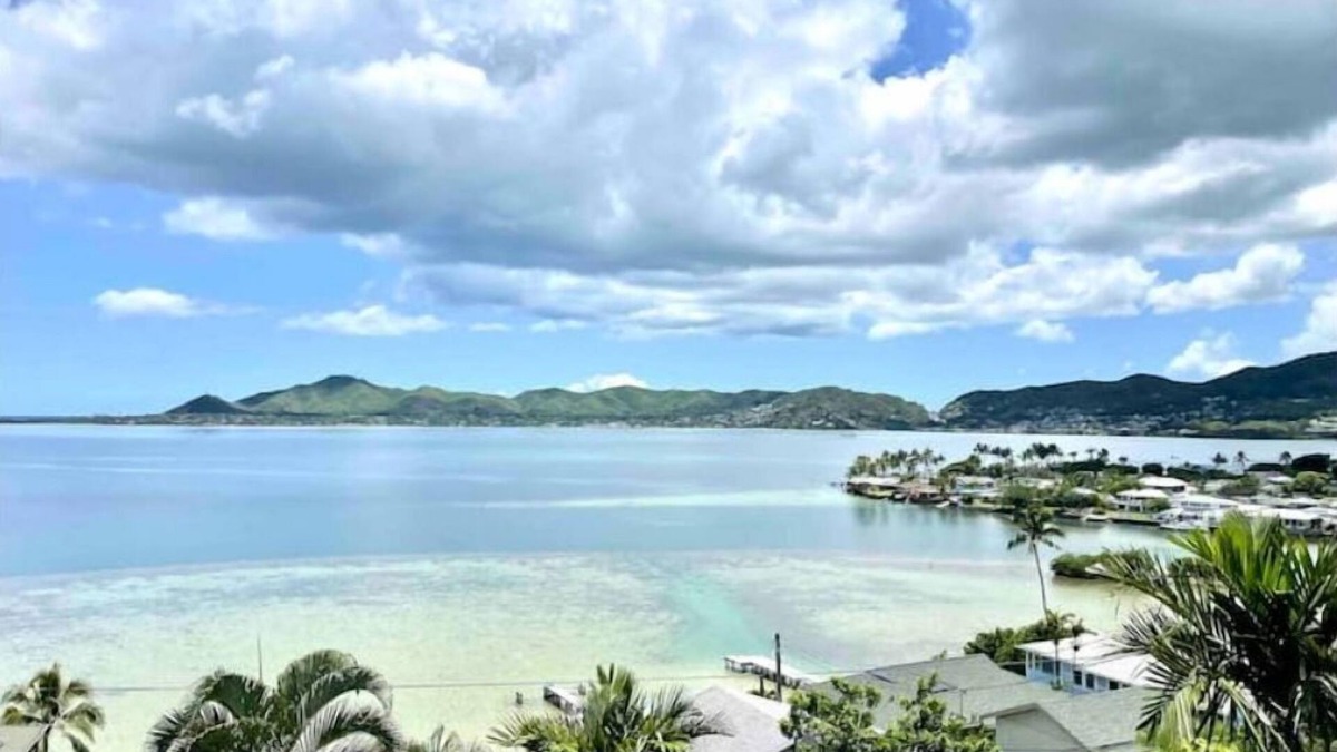 Kaneohe House | Kaneohe Bay Hillside Retreat