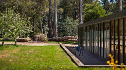 Wheatsheaf House | Kangaroo Creek Estate Daylesford