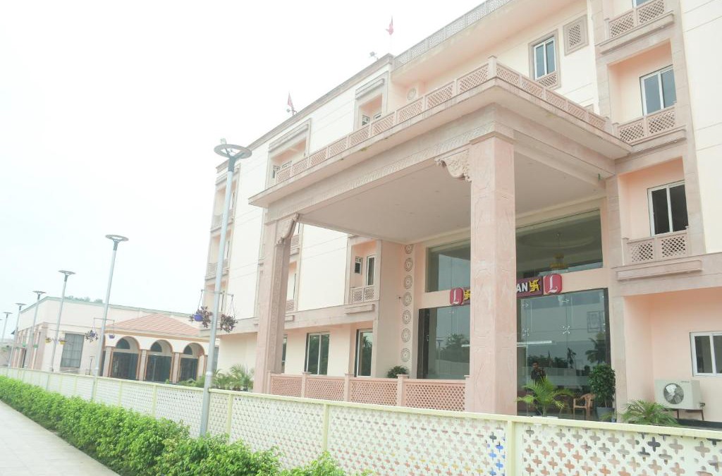 Islampur Hotel | Kankidham Lords Inn