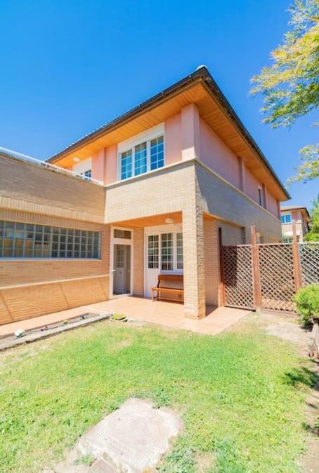 Aoiz House | KANPONDOA ETXEA