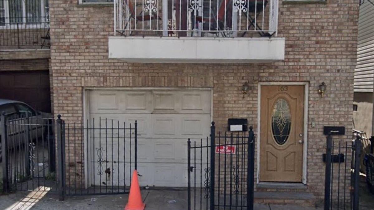 West Side Apartment | Karan Luxury Apartment