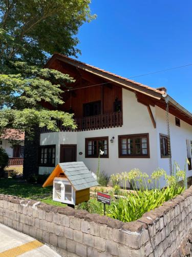 Treze Tilias Apartment | Karin's Haus Hospedaria