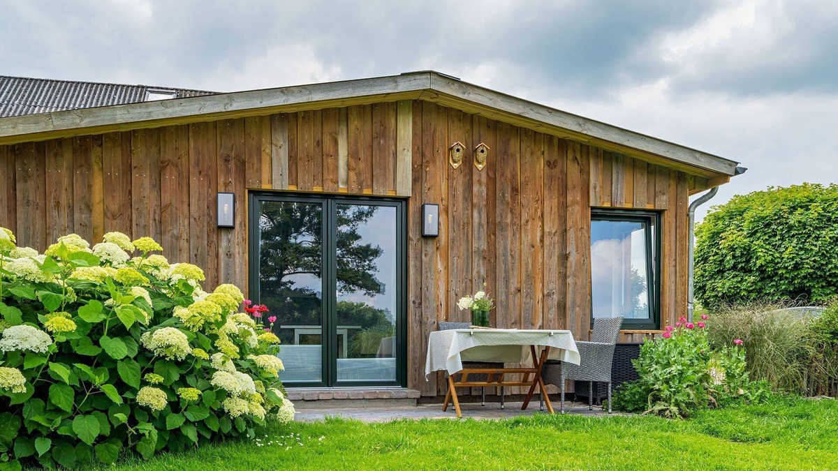 Ahrenviolfeld Apartment | Karla: stylish apartment with terrace and garden - Ferienapartment Karla