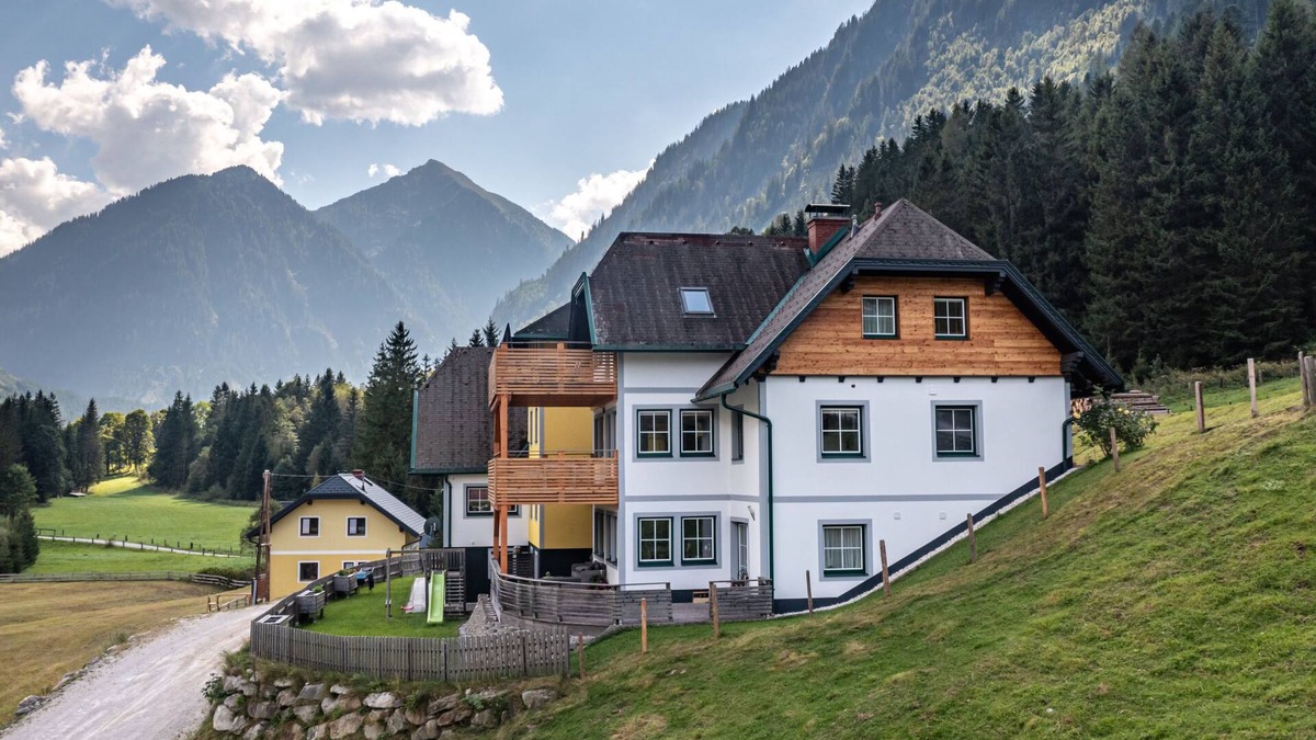 Solk Apartment | Karlspitz by Interhome