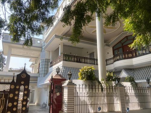 Varanasi House | Kashiyana Village Homestay