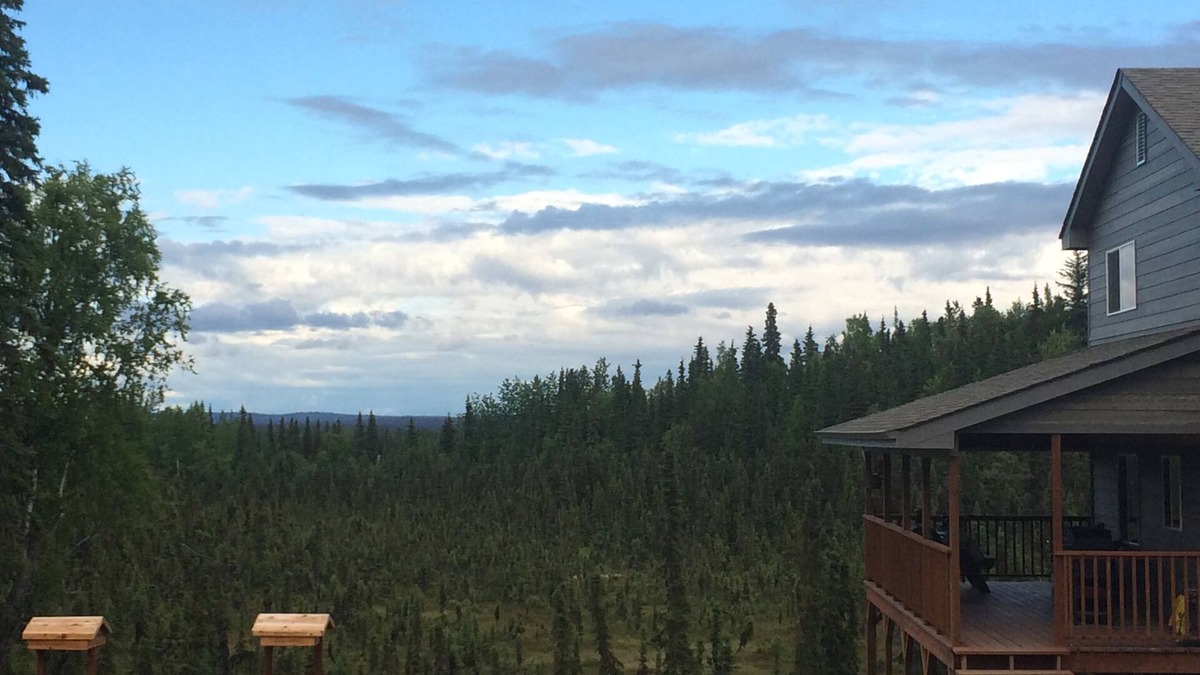 Kasilof House | Kasilof Bedroom - Little Bear's Cave Room