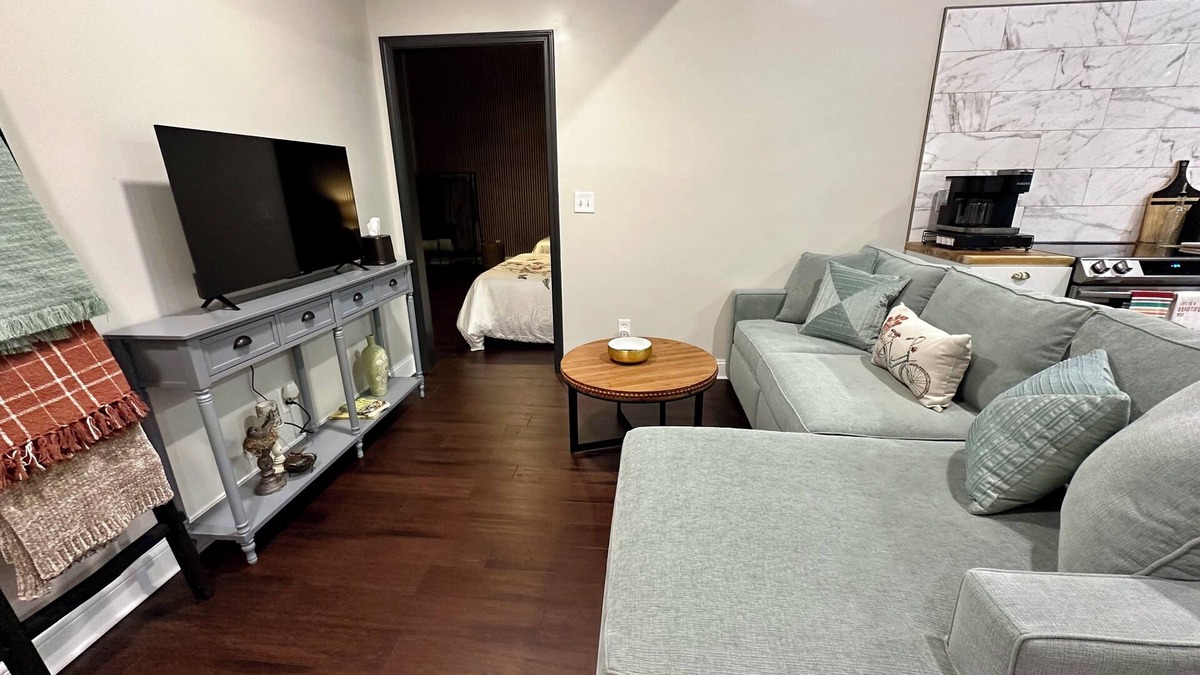 McKittrick Apartment | Katy Suite - Chic 2BR Stay on Katy Trail in Historic Mercantile near Hermann