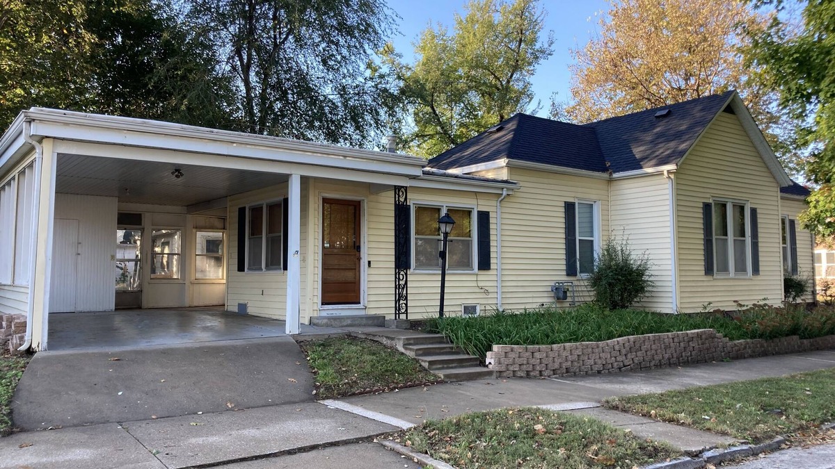 Boonville House | Katy Trail Pull Off