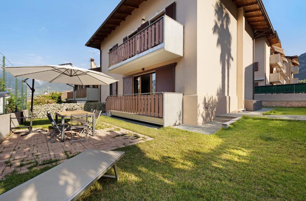 Bolognano-Vignole Villa | Katzemburg 9999
