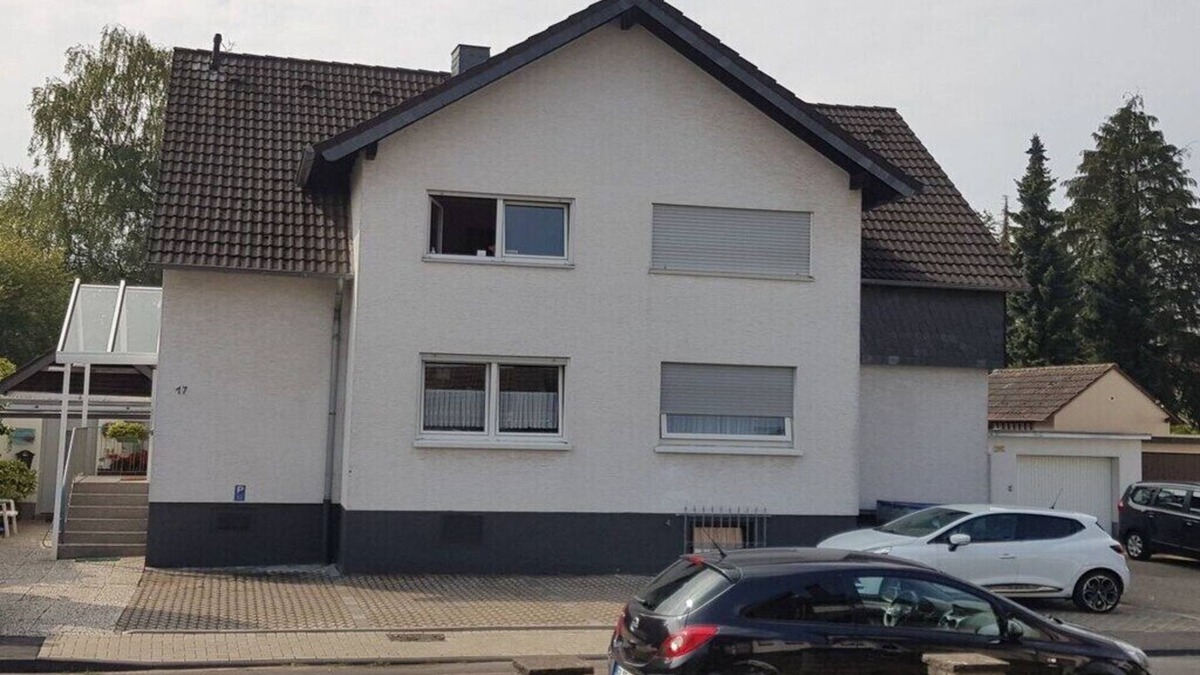 Bergisch Gladbach House | Kaufmann Comfortable holiday residence