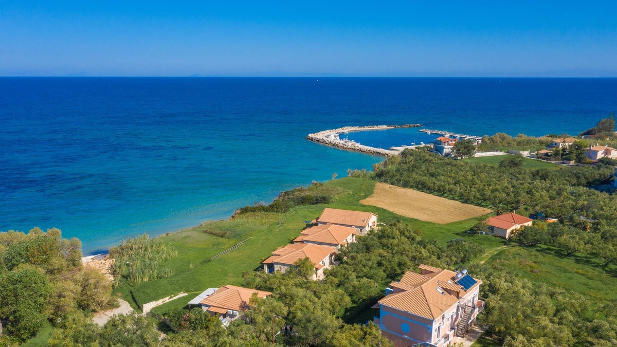 Psarou Hotel | Kavos Psarou Studios and Apartments