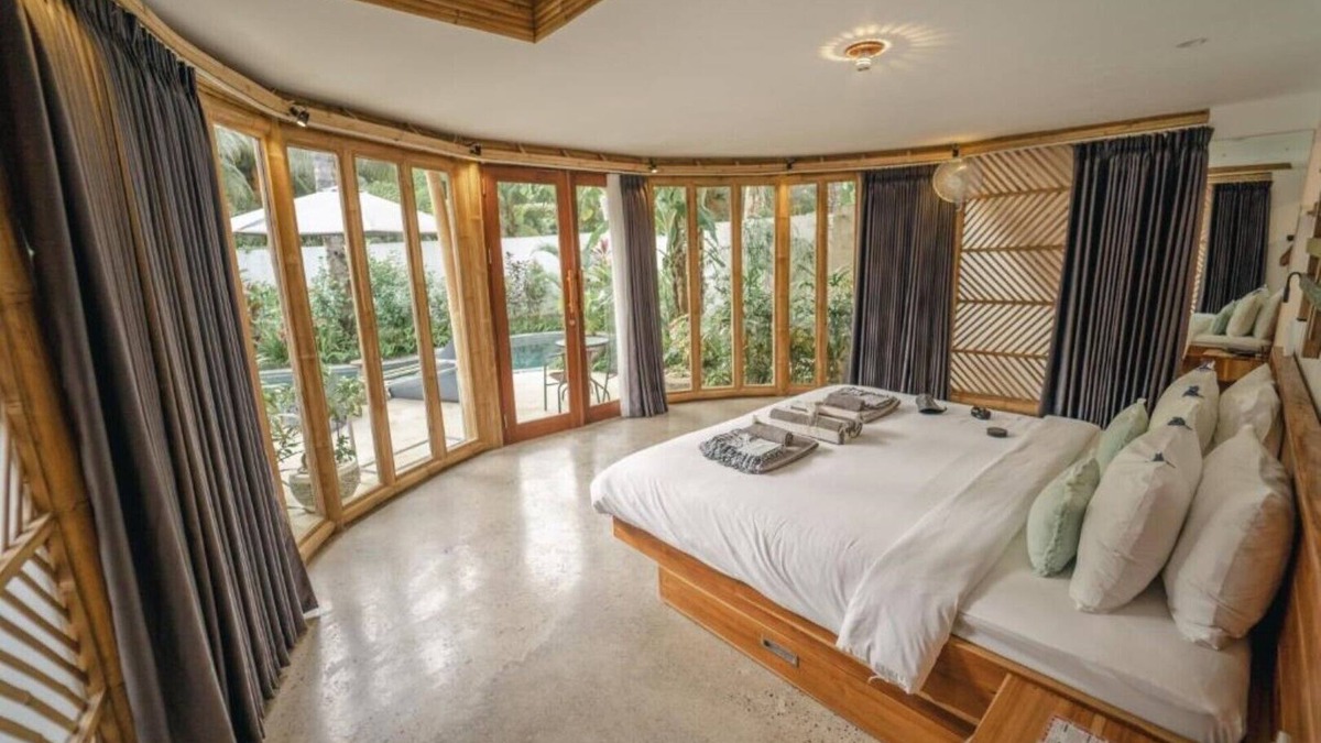 Selong Belanak Villa | Kayuma Villas