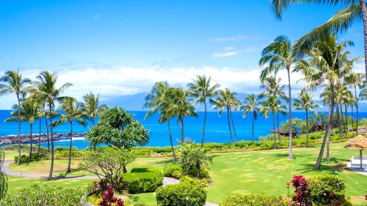 Montage Kapalua Bay Condo | KBM Resorts | FREE CAR | Lxuury Ocean View Villa | Palapala at Montage Kapalua Bay | Daily Housekeeping and world-class spa! MON-1304
