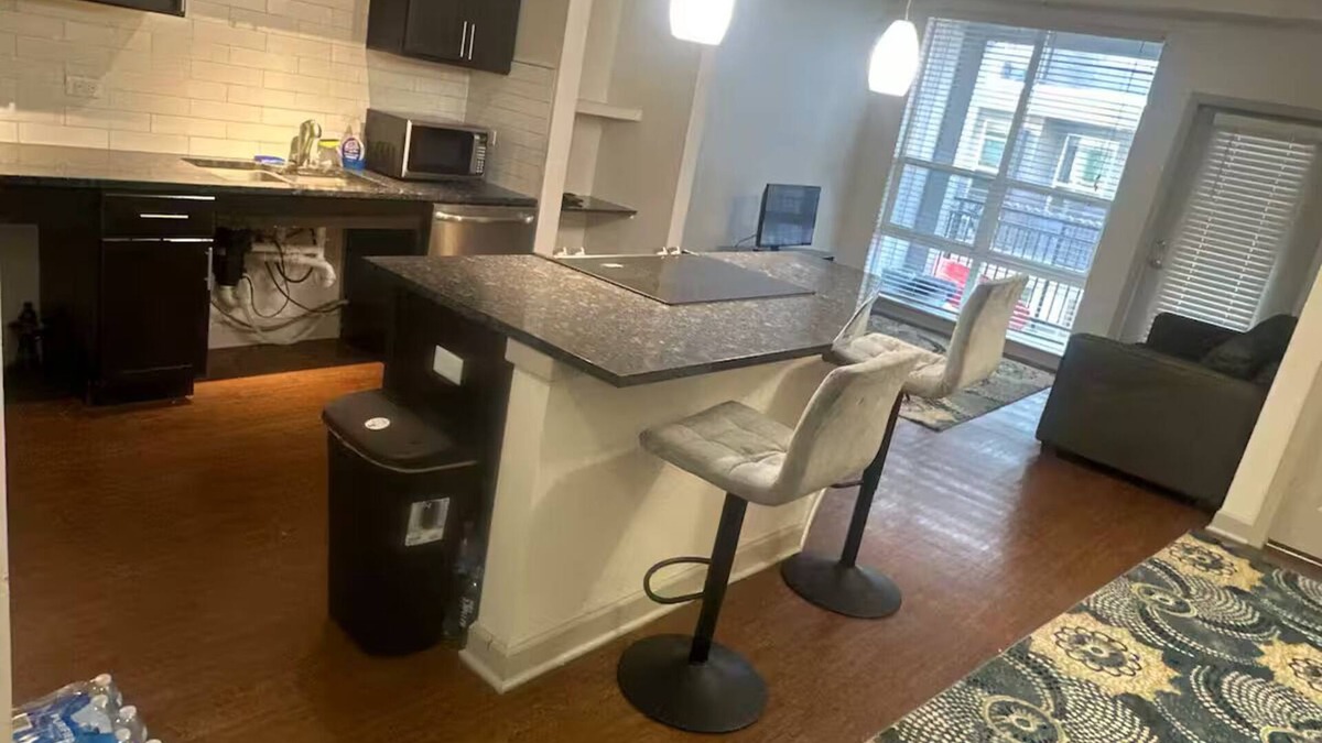Baker Apartment | Keep it simple at this peaceful and centrally-located place with plenty of space