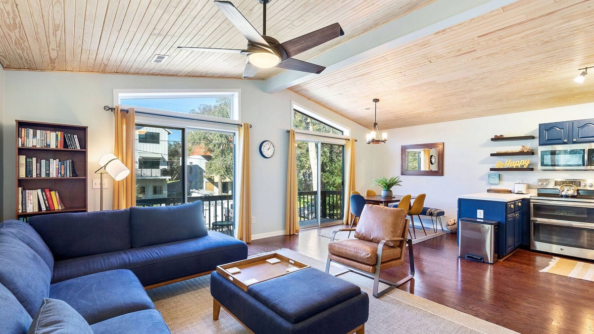 Folly Beach House | Keep Palm - 2nd Block Adorable House Minutes from the Beach - Newly Renovated - Pets Considered