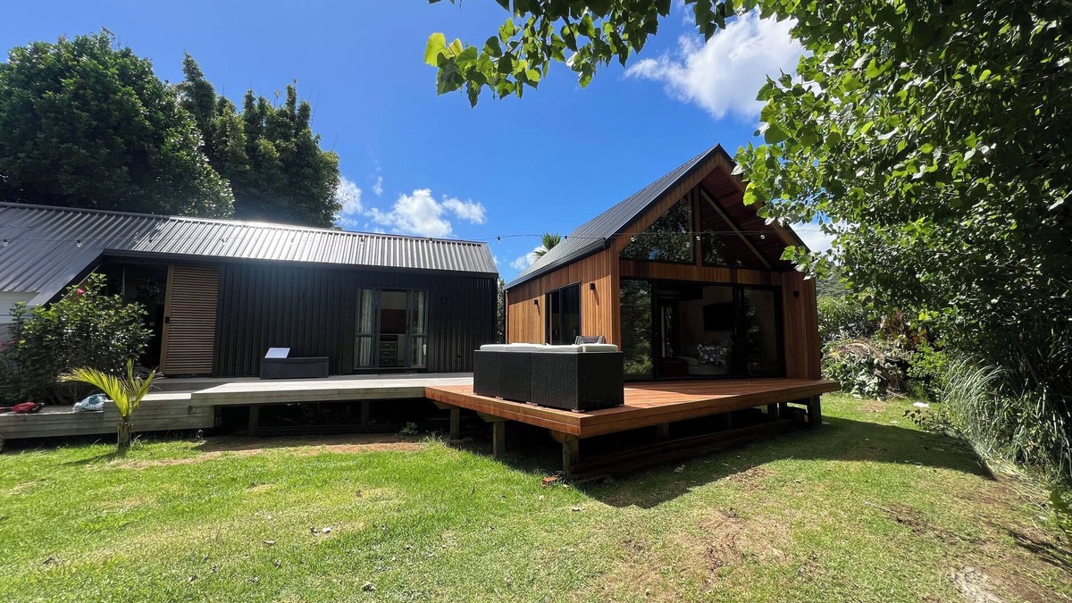 Taupo Bay House | Keepin' it Reel - Taupo Bay