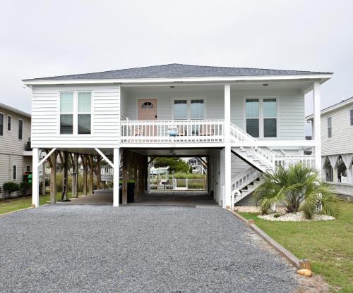 Holden Beach House | Keepin It Reel