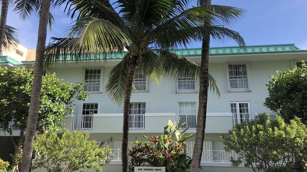 Key Biscayne Condo | Key Biscayne Condo.walk to beach