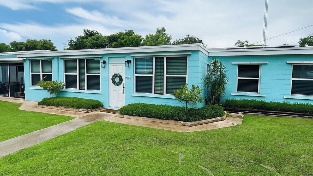 Anglers Park House | Key Largo 3 bedroom 2 bathroom home with spacious lot for boat/RV parking