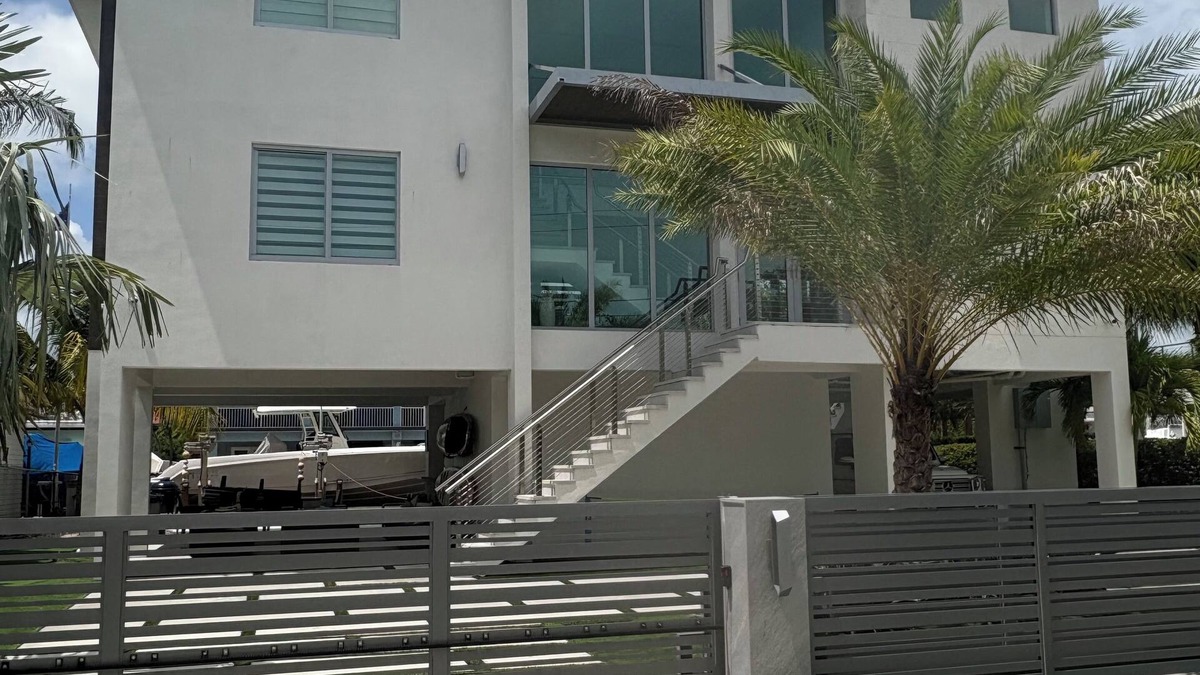 Bowens Addition House | KEY LARGO BRAND NEW HOUSE WITH POOL & DOCKAGE