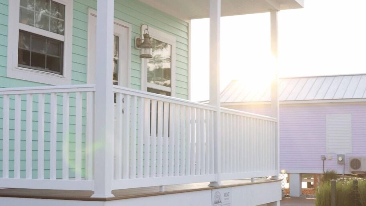 Chincoteague Cottage | Key West Cottages