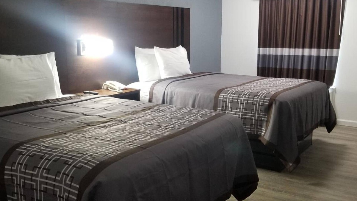 Boaz Hotel | Key West Inn - Boaz