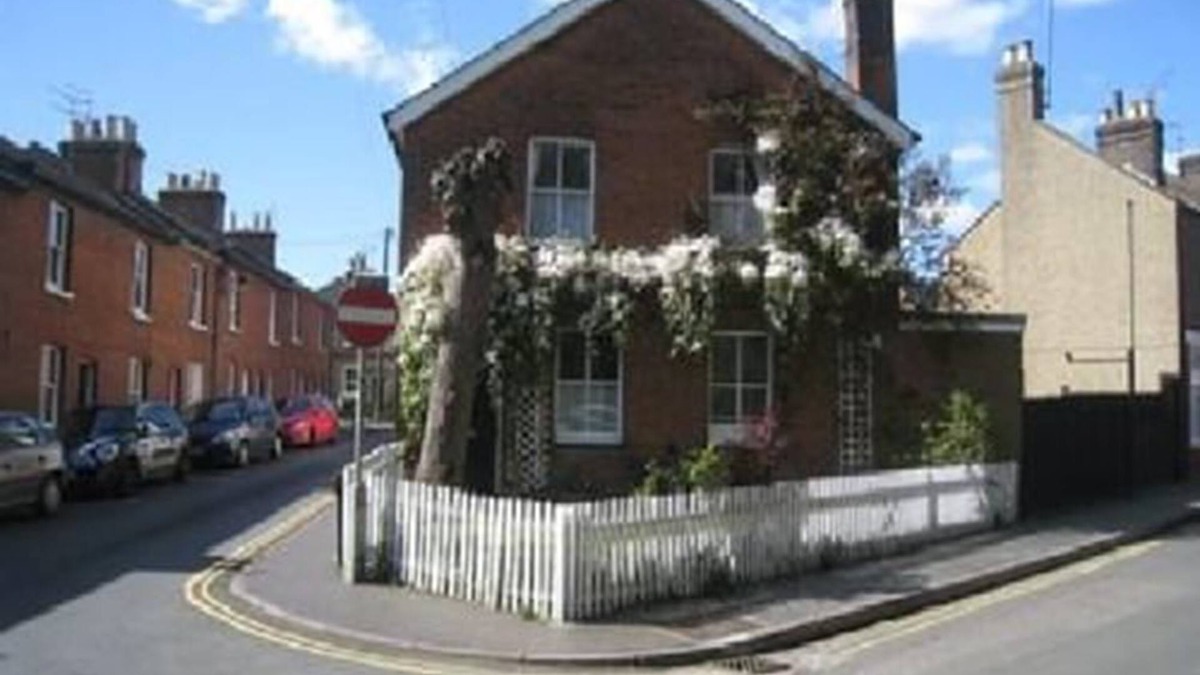 St Albans House | Keyfield Terrace