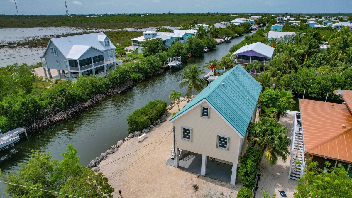 Breezeswept Beach Estates House | Keys On Jamaica: 3BR Waterfront Home, Large Corner Lot on Ramrod Key, Convenient to Atlantic & Gulf!