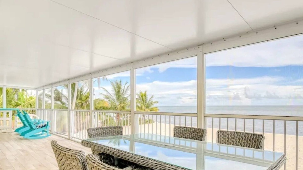 Coupon Bight Aquatic Preserve House | Keys To The Kingdom! Private Oceanfront Retreat with Beach and Pool